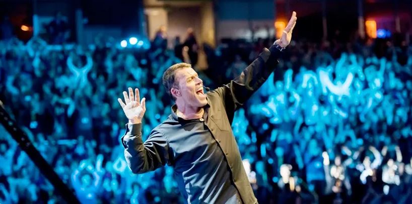 Tony Robbins, Global Entrepreneur, to Keynote Silicon Slopes Summit 2023